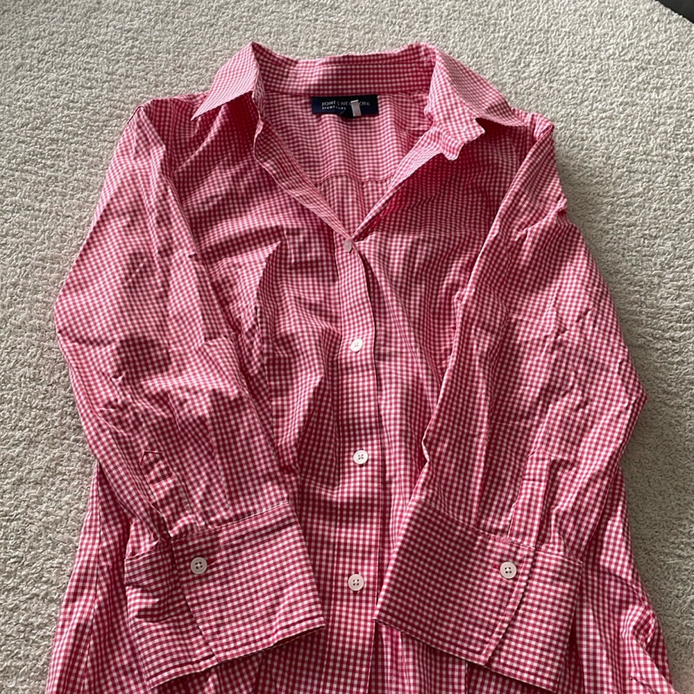 Jones New York pink and white button down
